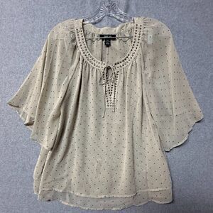Style CO Tunic Top Women Size M Beige Black Polka Dot MISSING SOME STUDS